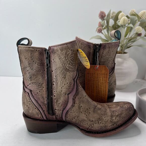 Corral Boots Cut Out Hand Painted Round Toe Zip Boots Tan Women's 6M Tried On - Picture 5 of 9